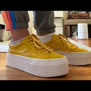 "No Name" Platform Sneakers